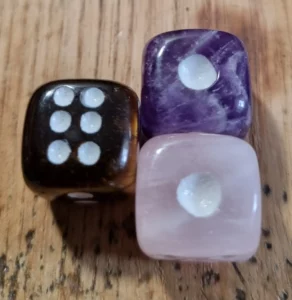 Dés quartz rose oeil tigre améthyste